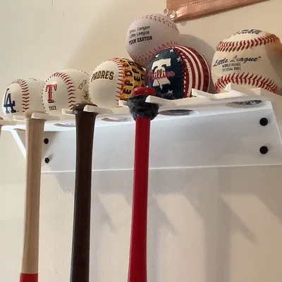 Giá đỡ bóng và gậy mini lưu niệm treo tường