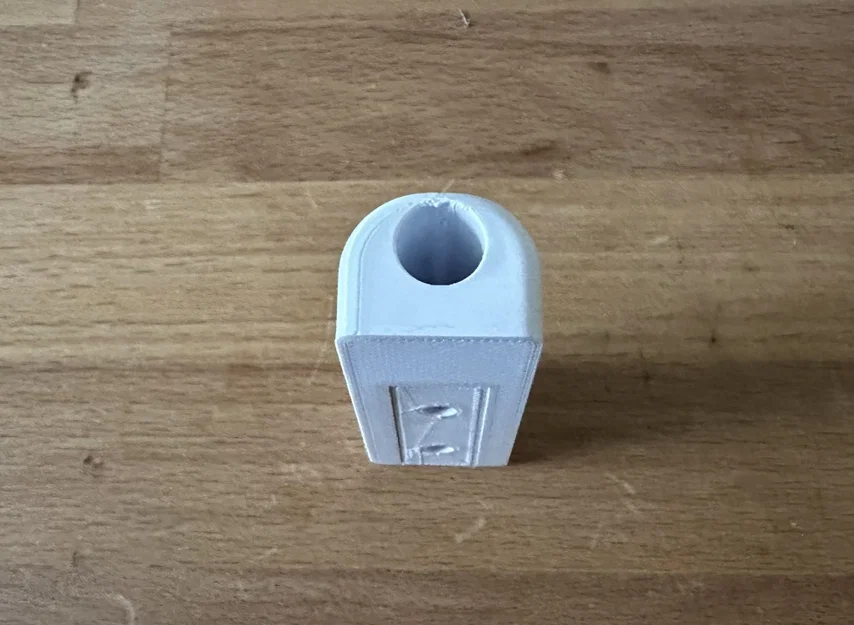 Giá đỡ bút treo tường hoàn hảo cho nhà bếp - Image 1