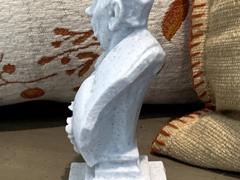 Tượng bán thân Uncle Jacob tại Biệt thự Ma quái Disney - Image 3