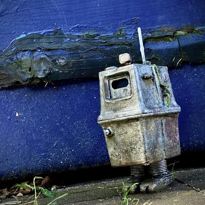 Gonk Droid - Hộp đựng cho dự án điện tử DIY