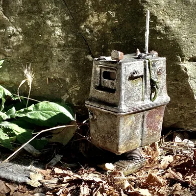 Gonk Droid - Hộp đựng cho dự án điện tử DIY