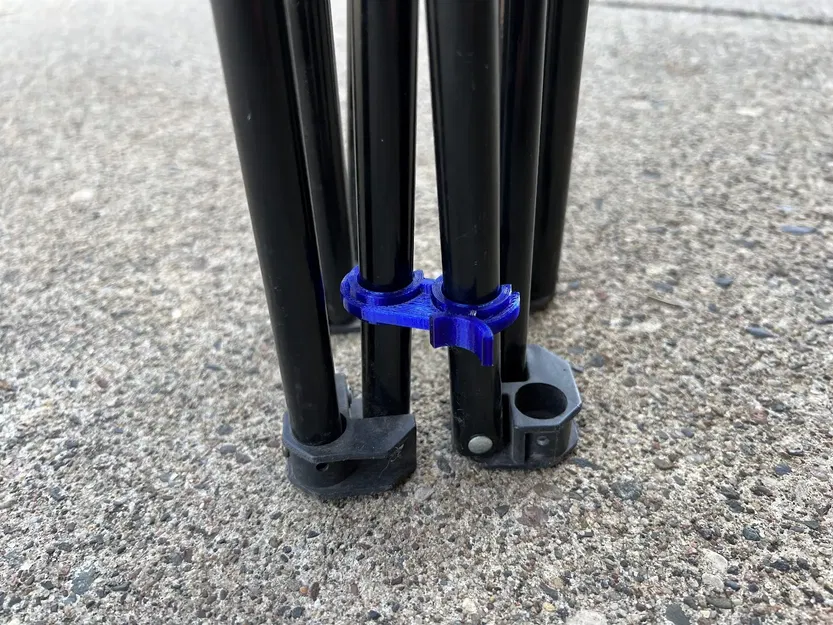 Kẹp giữ ghế xếp cắm trại gọn gàng - Image 1