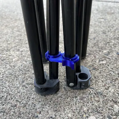 Kẹp giữ ghế xếp cắm trại gọn gàng