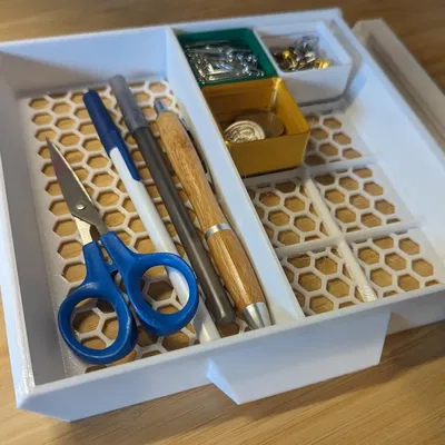 Hộp kéo dưới bàn kết hợp với ngăn Gridfinity 2x4