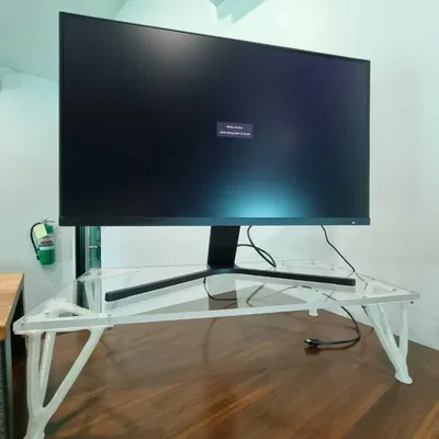 Chân giá đỡ màn hình AI Design (Thiết kế sinh ra) sử dụng 4xM4...