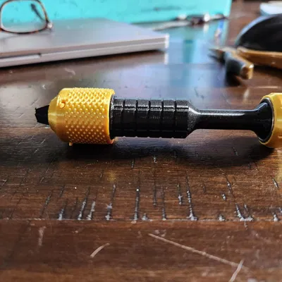 Khoan tay mini với mâm cặp cho DIY