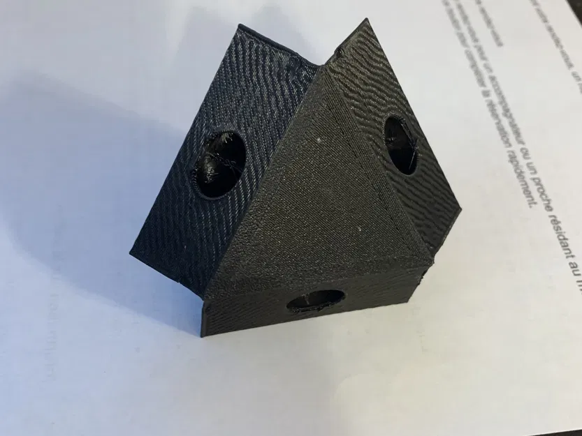 Giá đỡ góc 3 chiều cho thanh nhôm 2020 - Image 2