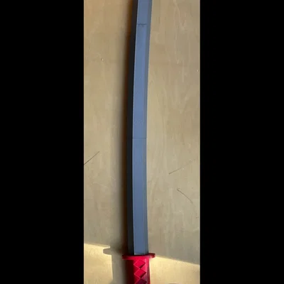 Katana tự chế với thiết kế chi tiết và kỹ thuật in 3D