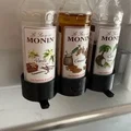 Giá đỡ chai siro Monin cho tủ lạnh (chống đổ) - Thumbnail 1