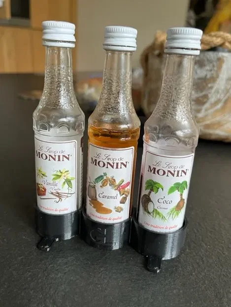 Giá đỡ chai siro Monin cho tủ lạnh (chống đổ) - Image 2