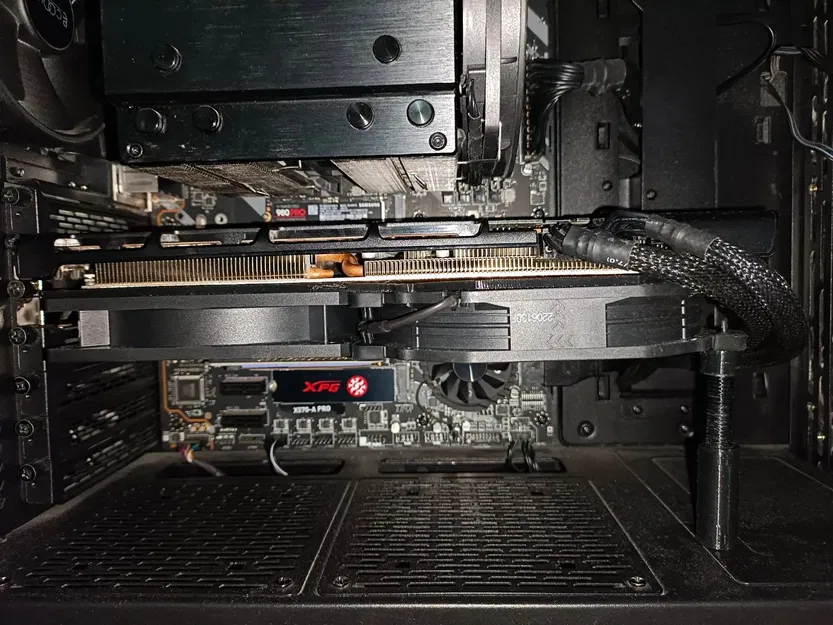 Giá đỡ quạt XFX AMD Radeon RX 5700 XT Thicc III Silent - Image 1