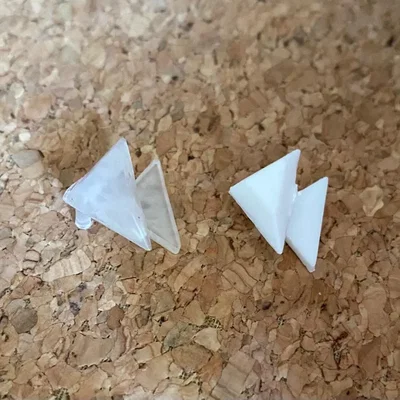 Giá đỡ bàn chải đánh răng Ikea Dragan bị mất chân