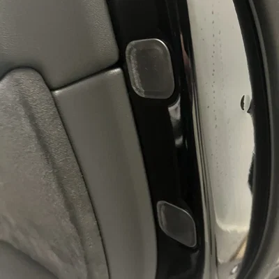 Nắp cao su cửa sau Tesla in 3D