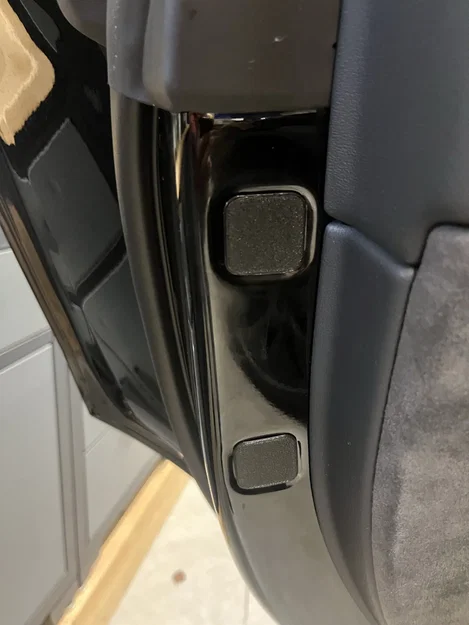 Nắp cao su cửa sau Tesla in 3D - Image 3
