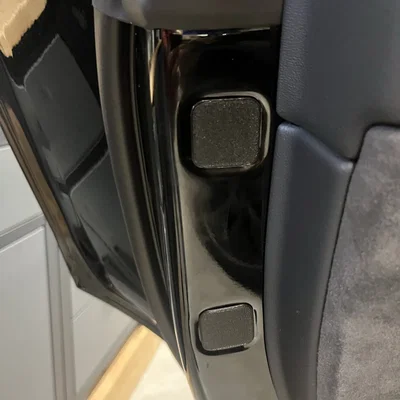 Nắp cao su cửa sau Tesla in 3D
