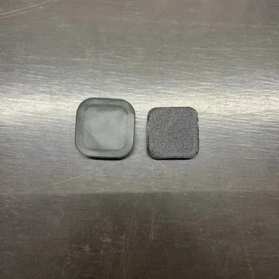 Nắp cao su cửa sau Tesla in 3D