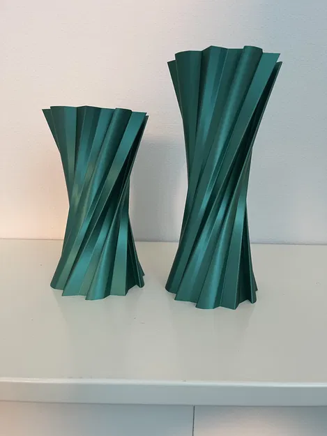 Bình hoa xoắn ốc với hai kích thước khác nhau - Image 3