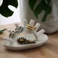 Khay đựng nhẫn và bông tai nhỏ gọn - Thumbnail 1