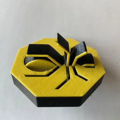 Nhện xoay hai màu cho mùa Halloween