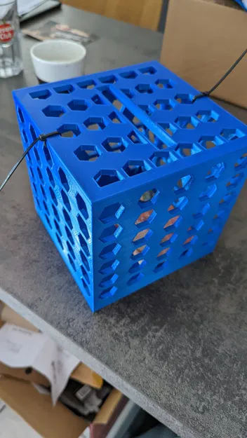 Hộp quyên góp an toàn và tái sử dụng - Image 1