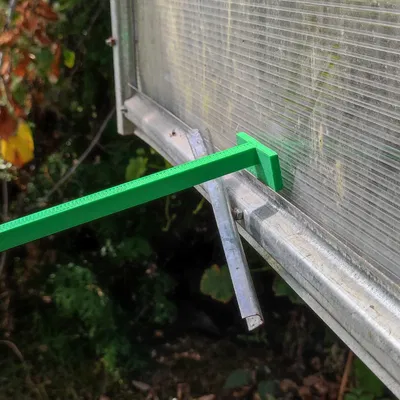 Giá đỡ cửa sổ nhà kính