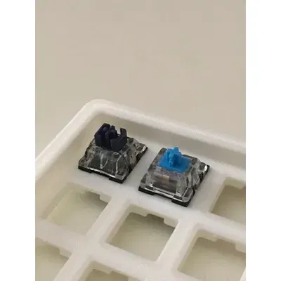 Giá đỡ công tắc cơ khí tiện lợi cho bàn phím