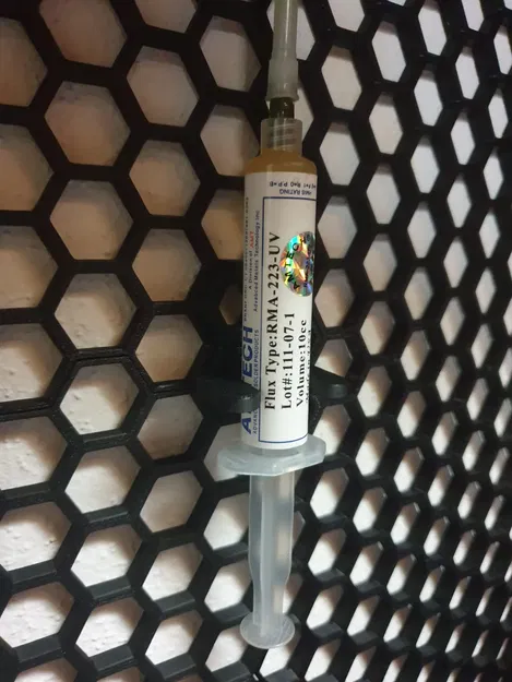 Giá đỡ ống tiêm HSW cho tường lưu trữ tổ ong - Image 1