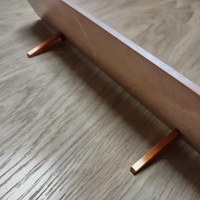 Chân thay thế cho bàn chơi Rummikub bị hỏng