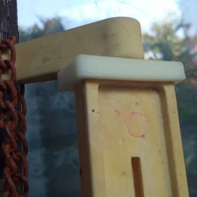 Giá đỡ nhiệt kế ngoài trời bằng nhựa thay thế