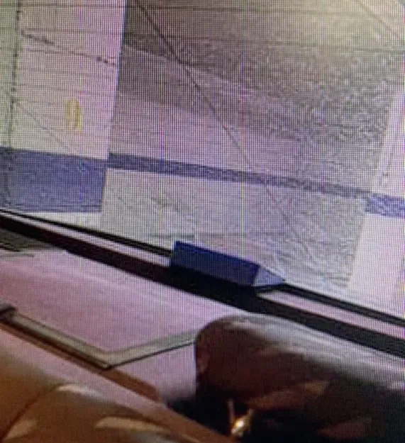 Giá đỡ đèn phanh cho mercedes clase C W202 - Image 2