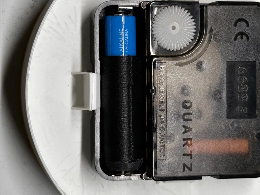 Bộ chuyển đổi pin AAA sang pin AA với 3 loại vít khác nhau - Image 4