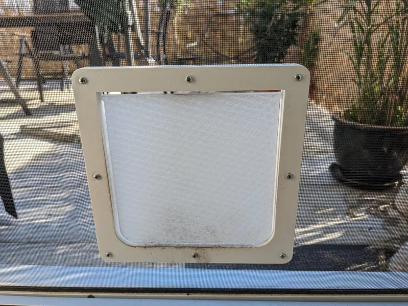 Cửa cho mèo gắn với màn chống muỗi - Image 2