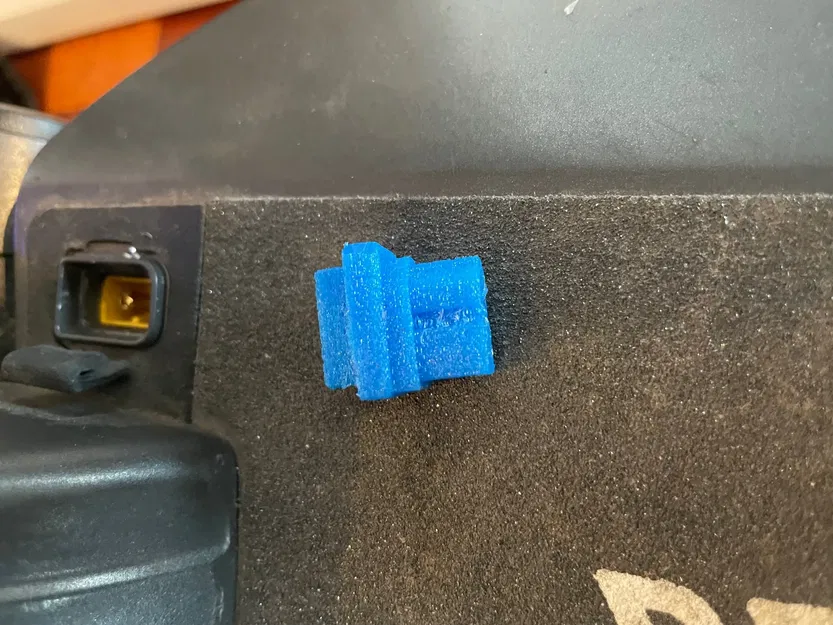 Nắp đậy cổng sạc cho xe điện Mercane Widewheel pro - Image 1