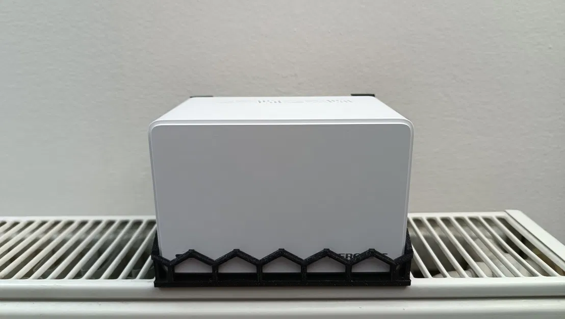 Giá đỡ gắn tường cho thiết bị wifi Mercusys Halo H70X - Image 2