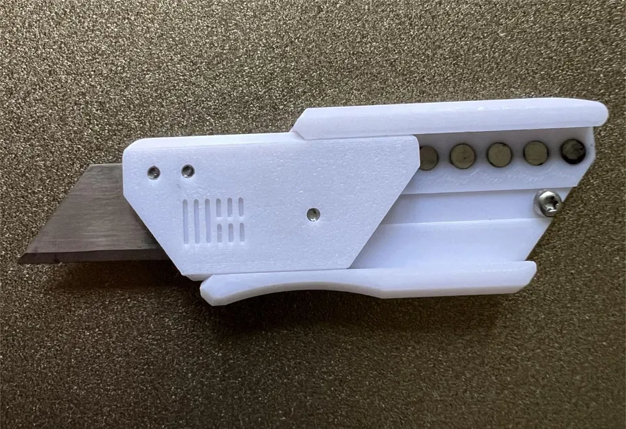 Dao gập fidget với lưỡi dao tiện ích từ nam châm - Image 3