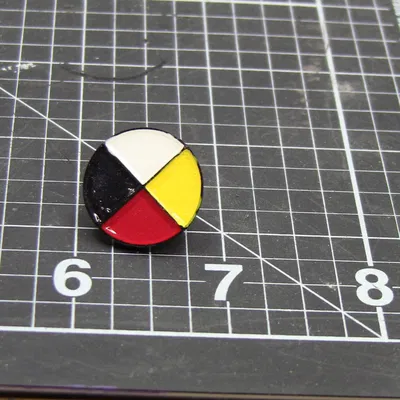 Ghim men phong cách bánh xe y học của người bản địa Mỹ