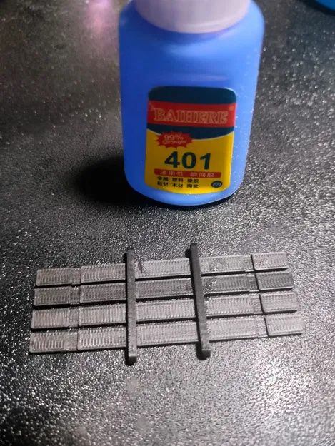 Mô hình bàn gỗ ngoài trời thu nhỏ dễ lắp ráp - Image 4