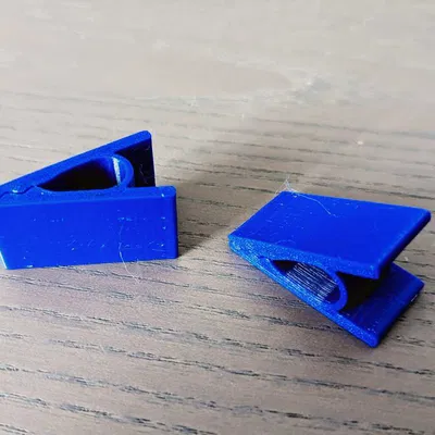 Cụ kẹp giấy mini cho dây treo ảnh