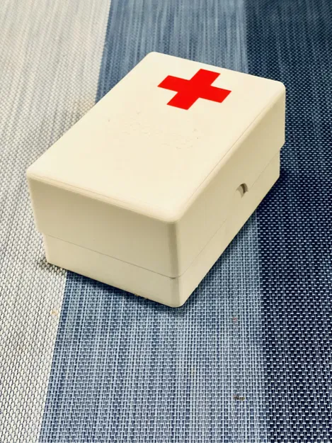 Bộ dụng cụ sơ cứu cá nhân cho trại viên - Image 1