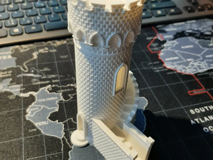 Tháp quan sát Děd cao 12m hình dạng hầm h castle - Image 3