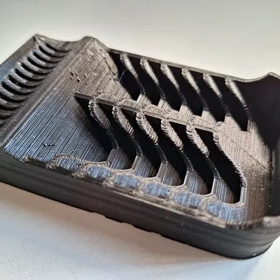 Giá đỡ Altoids cho 12 thẻ SD và 12 thẻ MicroSD