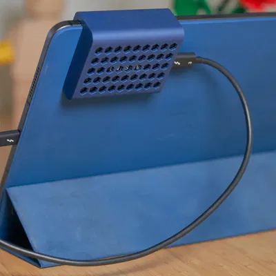 Giá đỡ di động cho SSD Samsung T5 trên iPad