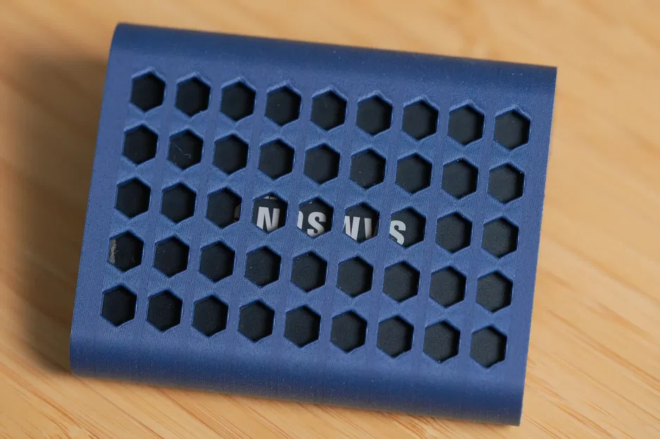 Giá đỡ di động cho SSD Samsung T5 trên iPad - Image 2