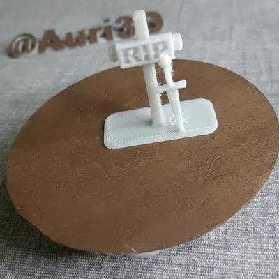 Trang trí Halloween với cây thập tự và thanh kiếm