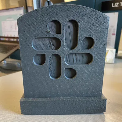 Bia mộ Slack tưởng nhớ những kỷ niệm đẹp trước khi chuyể...