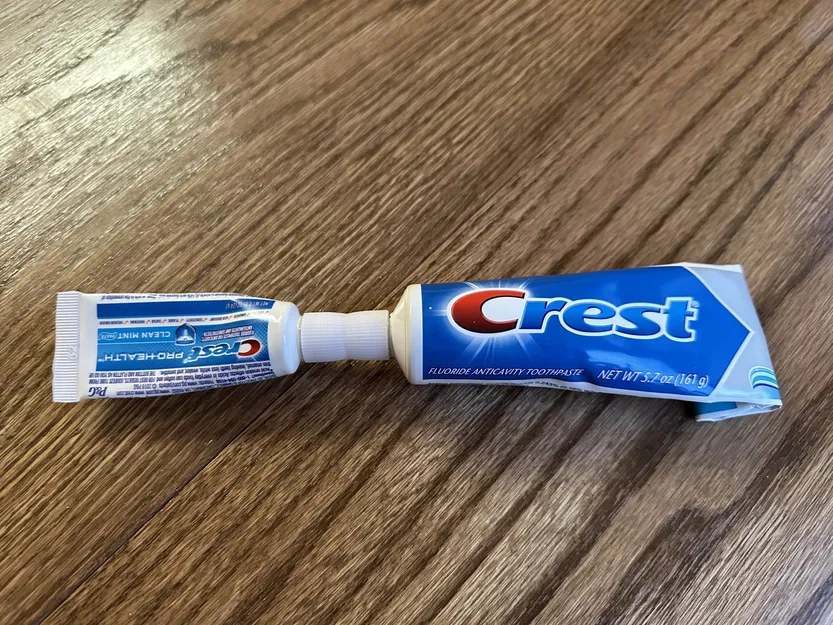 Công cụ chuyển đổi kem đánh răng du lịch tiện lợi - Image 1