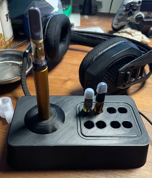 Giá đỡ và sạc pin Vessel Core vape - Image 1