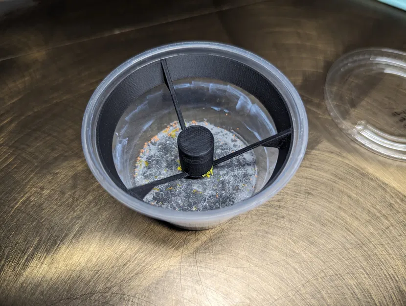 Capsule cho slime mold trong cốc deli 4oz - Image 1