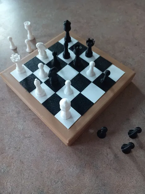 Bàn cờ vua mini 5x5 cho chuyến du lịch - Image 2