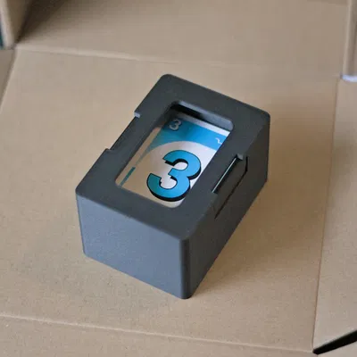 Hộp đựng bài chơi Clippy in 3D với nắp chắc chắn